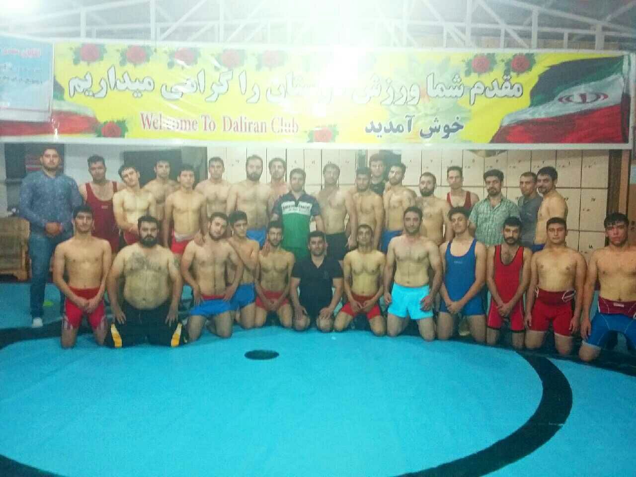 عکس بعد از تمرین سانس بزرگسالان باشگاه دلیران ایران